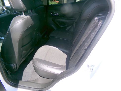 Used 2016 Buick Encore FWD image 5