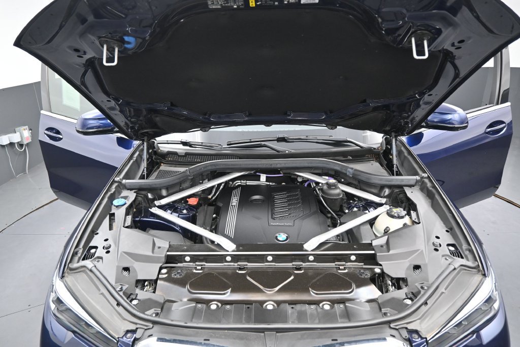 Used 2022 BMW X5 xDrive40i AWD/4WD image 33