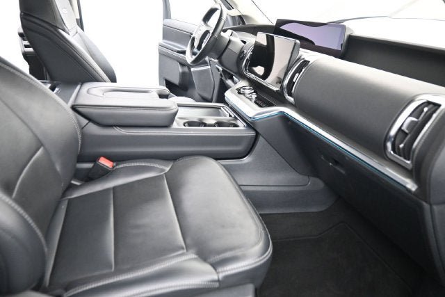 Used 2025 Ford Expedition Platinum AWD/4WD image 15