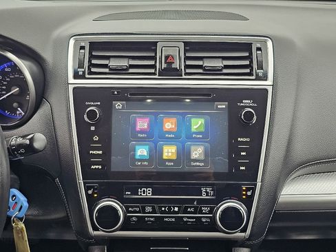 Used 2018 Subaru Outback 2.5i Premium image 35