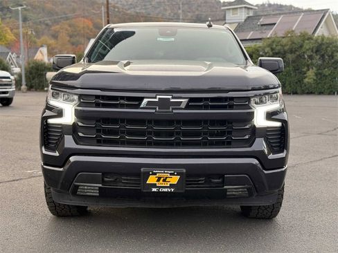 Used 2023 Chevrolet Silverado 1500 RST w/ Z71 Off-Road Package image 2