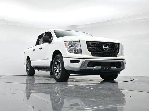 Used 2024 Nissan Titan SV w/ Accessory Utility Package image 34
