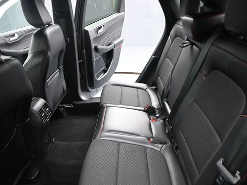 Used 2025 Ford Escape ST-Line image 15