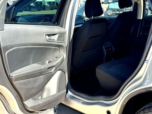 Certified 2021 Ford Edge SE image 22