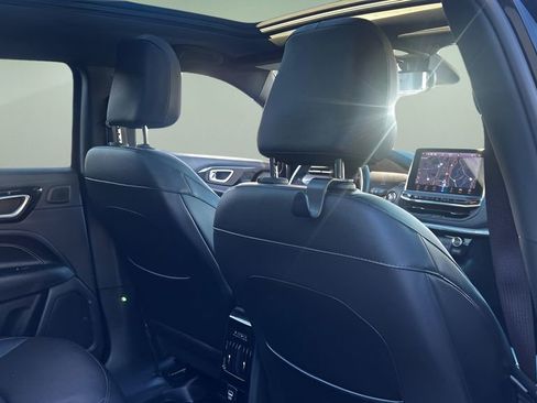 Used 2022 Jeep Compass High Altitude image 28