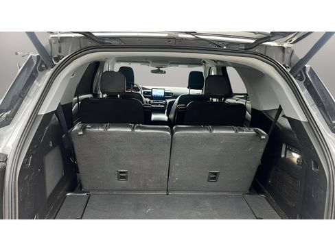 Used 2021 Ford Explorer Limited w/ Equipment Group 301A AWD/4WD image 20