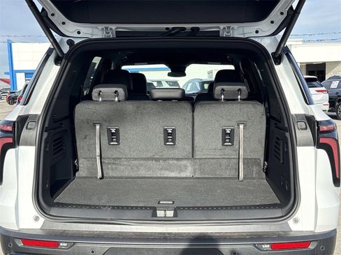 New 2026 Chevrolet Traverse LT w/ Midnight/Sport Edition image 5