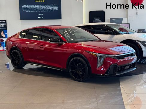 New 2025 Kia K4 GT-Line image 2