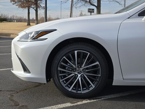 New 2025 Lexus ES 350 ES 350 w/ Premium Package image 5