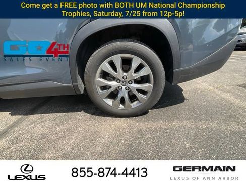 Used 2024 Toyota Grand Highlander AWD Hybrid image 25