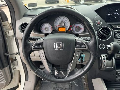 Used 2014 Honda Pilot Touring image 25