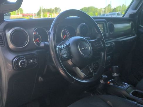 Used 2020 Jeep Wrangler Sport AWD/4WD image 29