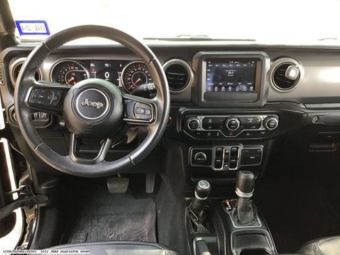 Used 2022 Jeep Gladiator Sport AWD/4WD image 12