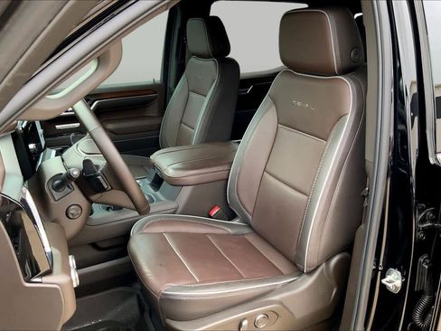 Certified 2025 GMC Sierra 1500 Denali w/ Denali Reserve Package AWD/4WD image 8