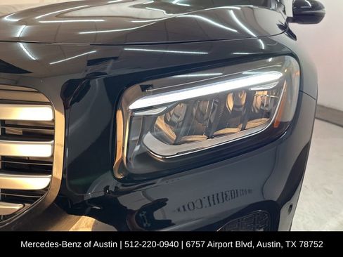 Certified 2026 Mercedes-Benz GLB 250 4MATIC image 32