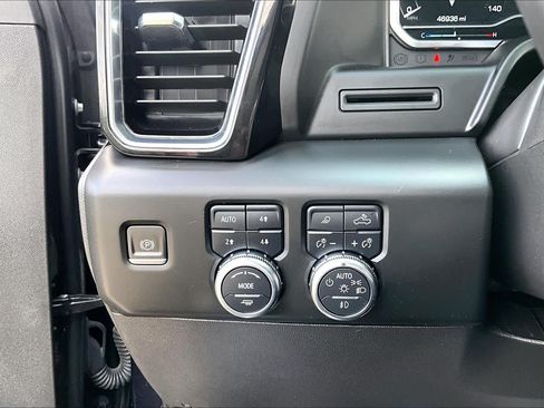 Used 2023 GMC Sierra 1500 Denali AWD/4WD image 36