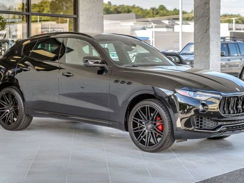 Used 2017 Maserati Levante LEVANTE - NAV - MOONROOF - BAC image 4