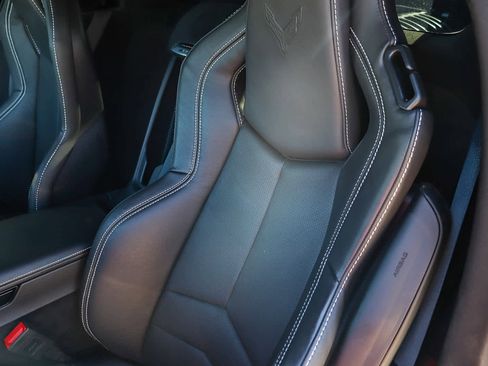 Used 2025 Chevrolet Corvette Z06 image 34