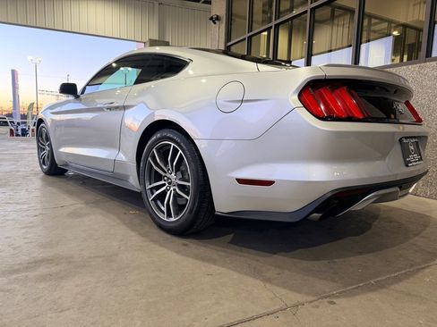 Used 2015 Ford Mustang Premium image 33