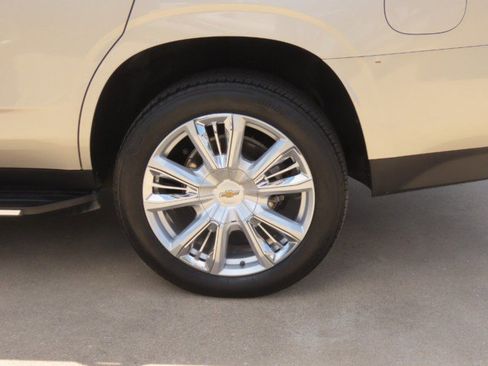 Used 2023 Chevrolet Tahoe High Country RWD image 16