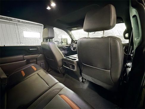 Used 2022 GMC Sierra 2500 AT4 w/ AT4 Premium Plus Package image 11