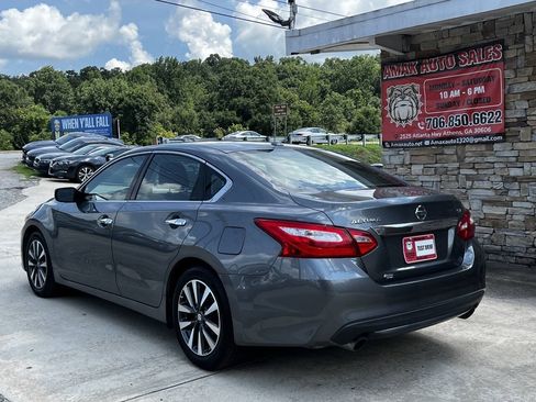 Used 2017 Nissan Altima 2.5 SV FWD image 4