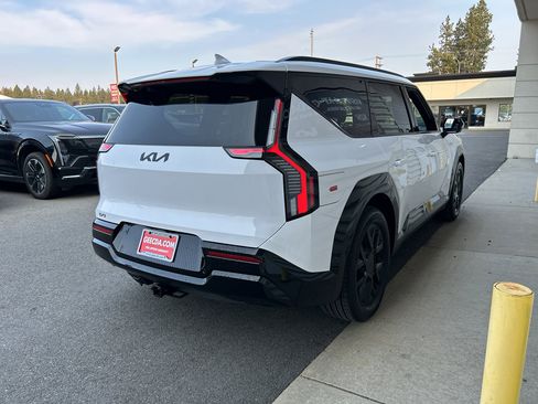 New 2026 Kia EV9 Land w/ Nightfall Edition Package image 4