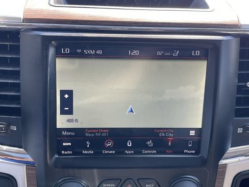 Used 2018 RAM 2500 Laramie w/ Cold Weather Group AWD/4WD image 14