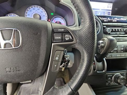 Used 2015 Honda Pilot Touring image 24