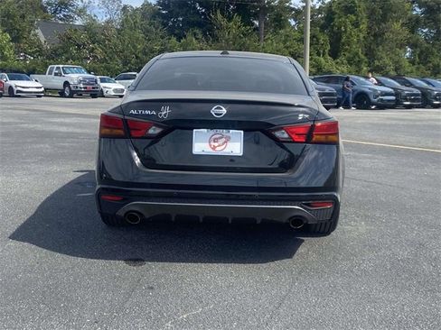 Used 2022 Nissan Altima 2.5 SR image 5