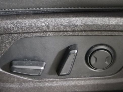 Used 2021 Kia Sorento S w/ Panoramic Sunroof Package FWD image 24