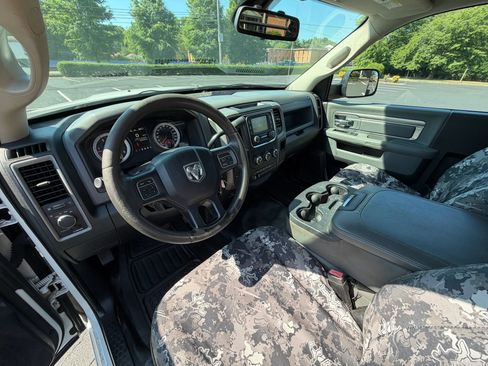 Used 2015 RAM 3500 Tradesman w/ Power & Remote Entry Group AWD/4WD image 16