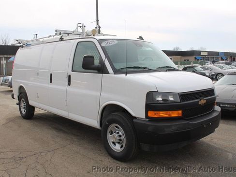 Used 2025 Chevrolet Express 2500 Extended w/ Communications Package image 57