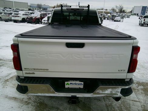 Used 2023 Chevrolet Silverado 3500 LTZ w/ LTZ Convenience Package image 7