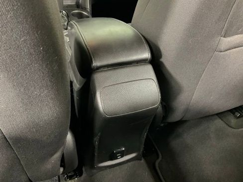 Used 2017 Chevrolet Cruze LT w/ Convenience Package image 19