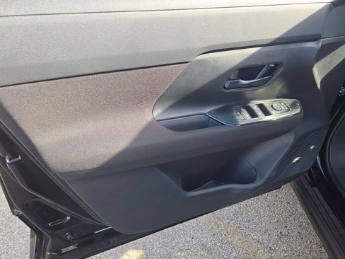 New 2026 Nissan Kicks S image 19