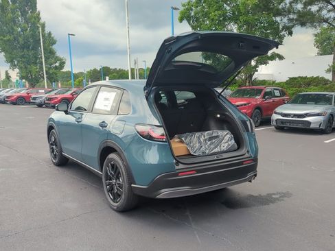 New 2026 Honda HR-V Sport image 9