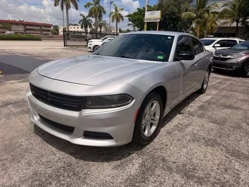 Used 2023 Dodge Charger SXT RWD image 4