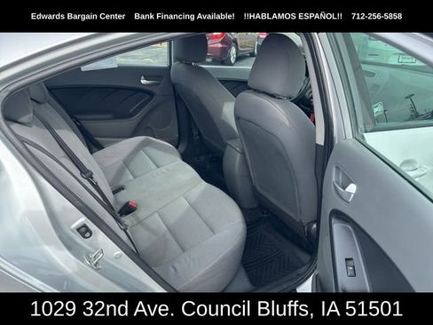 Used 2017 Kia Forte LX image 9