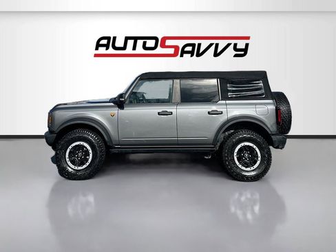 Used 2024 Ford Bronco Badlands image 4