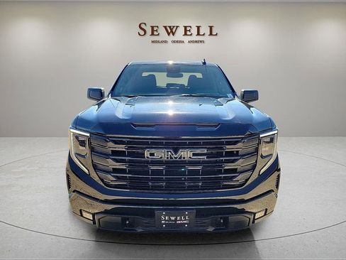 New 2026 GMC Sierra 1500 Elevation w/ LPO, Elevation Black Package image 8