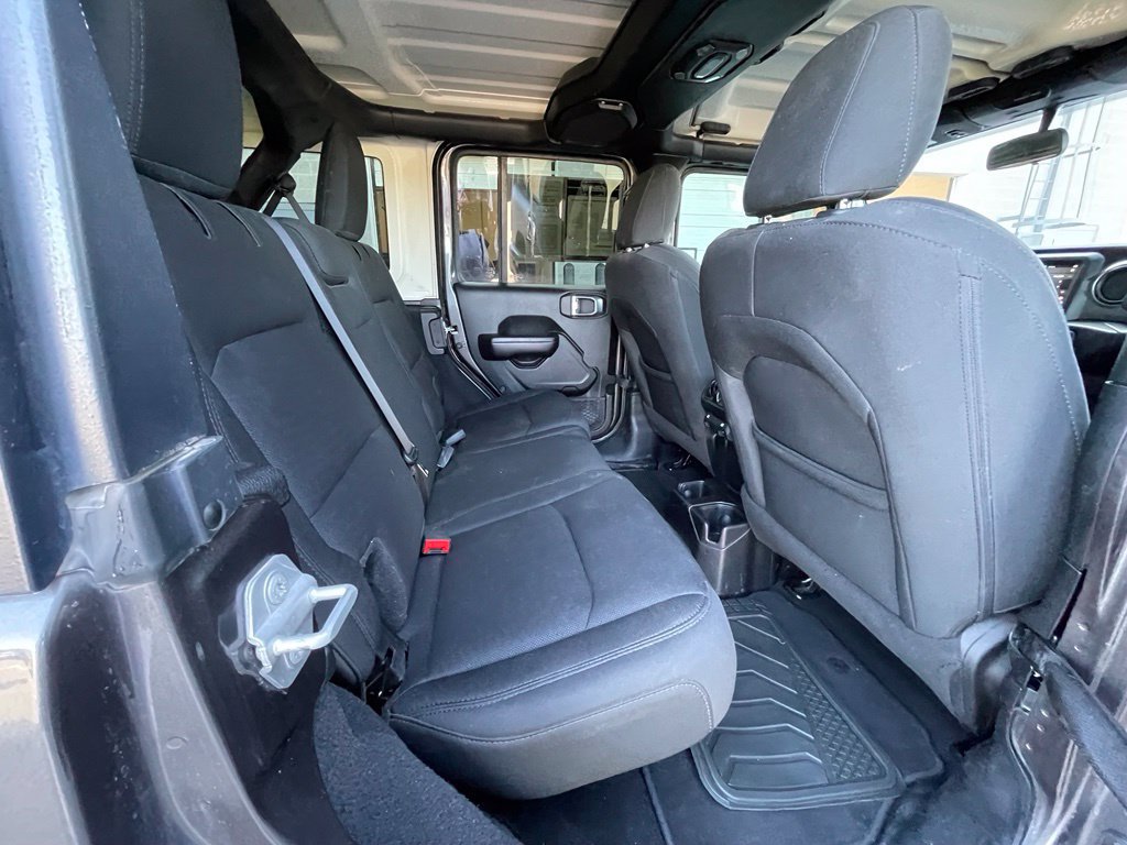 Used 2021 Jeep Wrangler Unlimited Sport AWD/4WD image 29