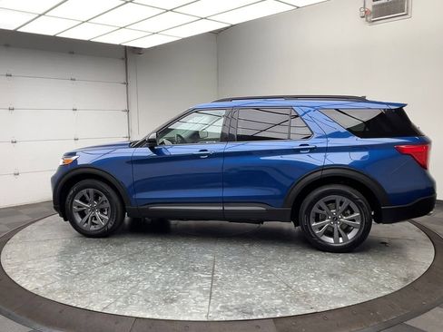 Used 2022 Ford Explorer XLT w/ XLT Sport Appearance Package image 42