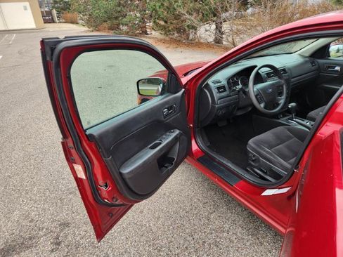 Used 2008 Ford Fusion SE image 25