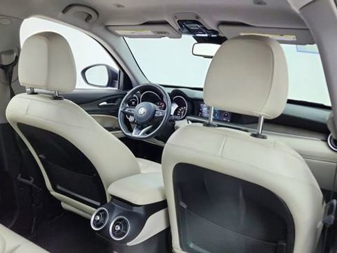 Used 2020 Alfa Romeo Stelvio Ti w/ Nero Edizione image 28