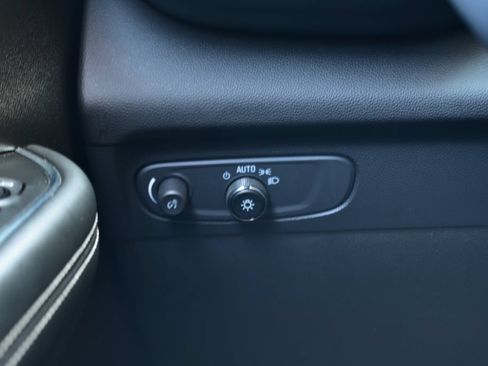 Used 2023 Buick Envision Essence w/ Sport Touring Package FWD image 42