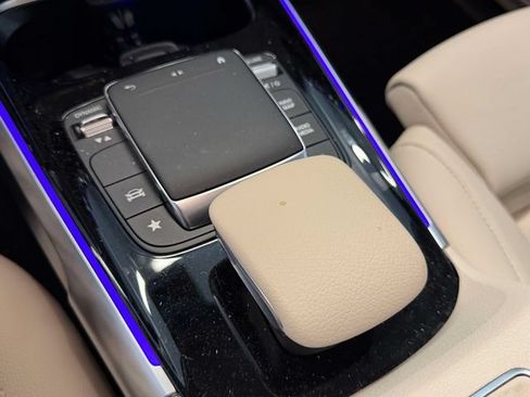 Certified 2023 Mercedes-Benz GLB 250 4MATIC image 32