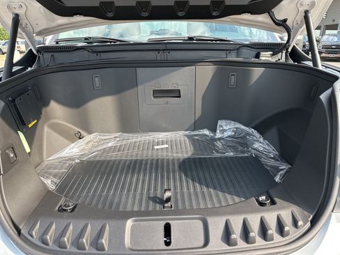 New 2025 Ford F150 Lightning Flash AWD/4WD image 3
