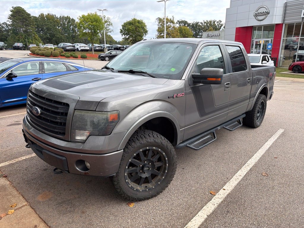 Used 2014 Ford F150 FX4 w/ Equipment Group 402A Luxury AWD/4WD image 2