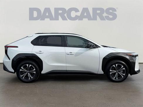 Certified 2025 Toyota bZ4X AWD w/ Weather Package image 8